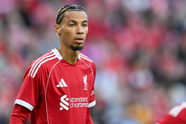 埃基蒂克：我喜欢画画没事会画几张 我是左撇子 小时候很害羞