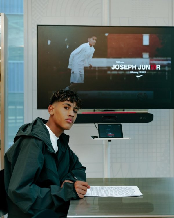 14岁在U18乱杀！曼晚：曼联很看好14岁加布里埃尔 号称曼联内马尔