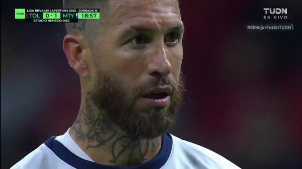 😅水爷失手了!拉莫斯勺子十二码球被守门员轻松摘下,5年来首次失点