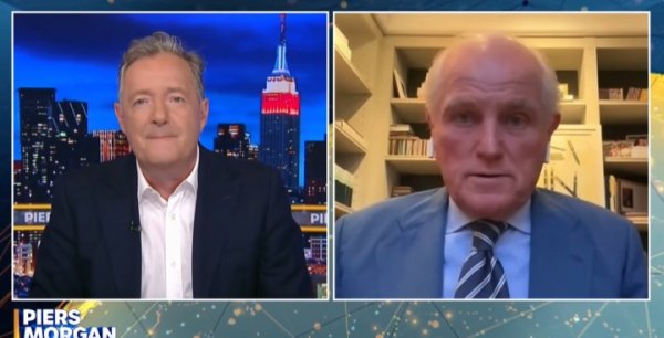 卡尔德隆:09年C罗加盟皇马是想寻求改变 他和梅西互相成就