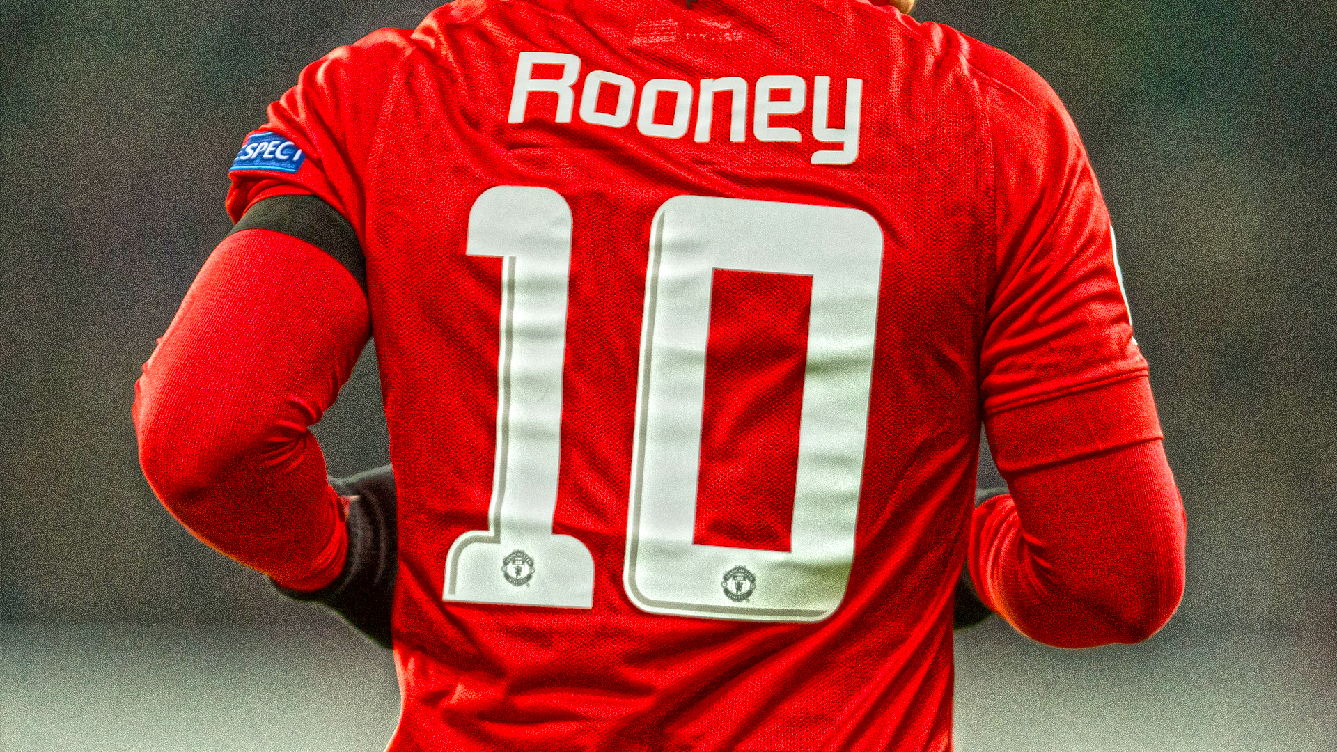 轻松！萨维尼奥传中，中路无人盯防B席甩头轰门得手，曼城2-0领跑